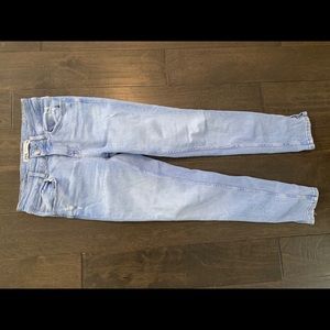 ZARA Mid rise light wash skinny jeans